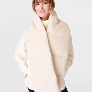 NWT Anthropologie  Sweaty Betty Padded Sherpa Scarf